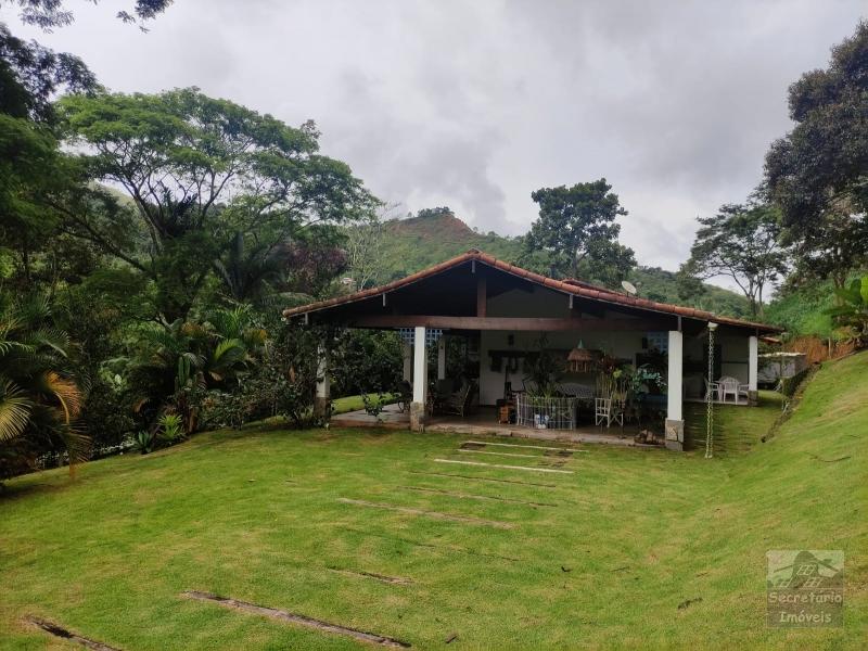 Casas e Sítios em Secretário  - Petrópolis/RJ  - 2 Quartos