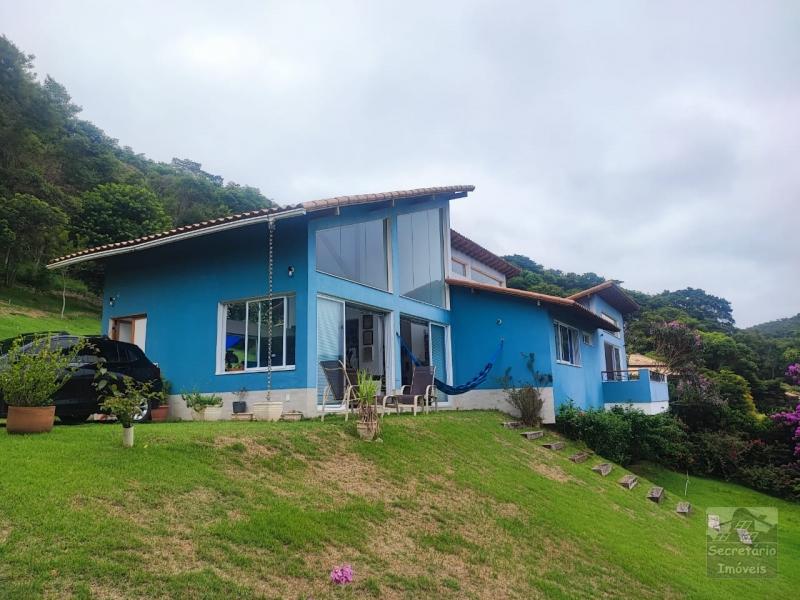 Casas e Sítios em Araras e Vale das Videiras - Petrópolis/RJ  - 3 Quartos
