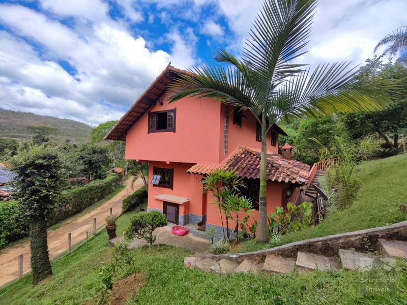 Casas e Sítios em Secretário  - Petrópolis/RJ  - 2 Quartos