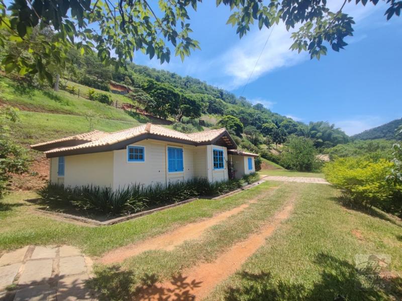 Casas e Sítios em Secretário  - Petrópolis/RJ  - 3 Quartos