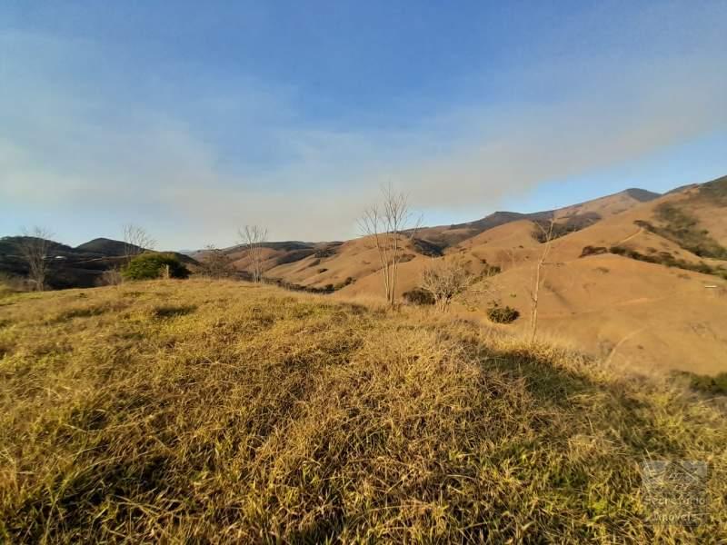 Terreno em Secretário  - Petrópolis/RJ 