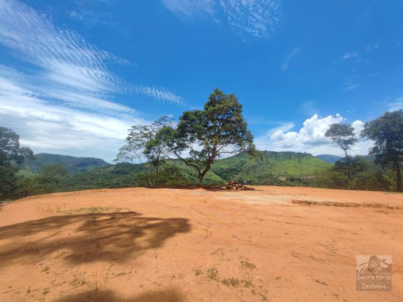 Terreno em Secretário  - Petrópolis/RJ 