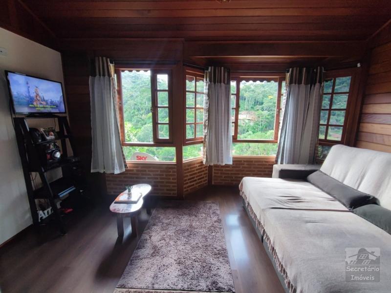 Casas e Sítios em Itaipava  - Petrópolis/RJ  - 2 Quartos