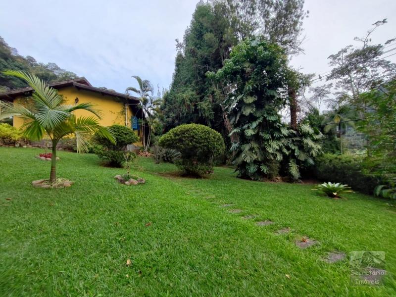Casas e Sítios em Araras e Vale das Videiras - Petrópolis/RJ  - 2 Quartos