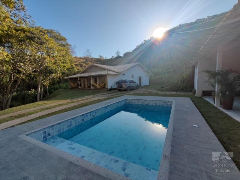 Casas e Sítios em Secretário  - Petrópolis/RJ  - 4 Quartos