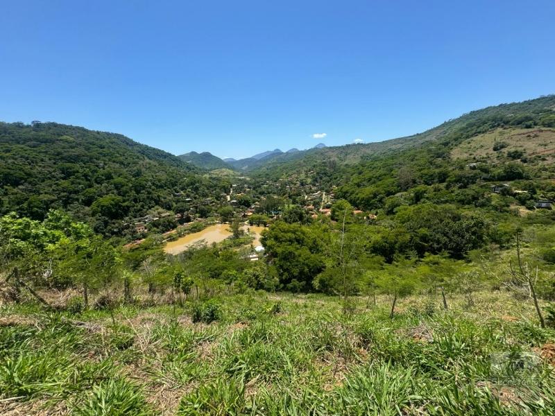 Terreno em Secretário  - Petrópolis/RJ 