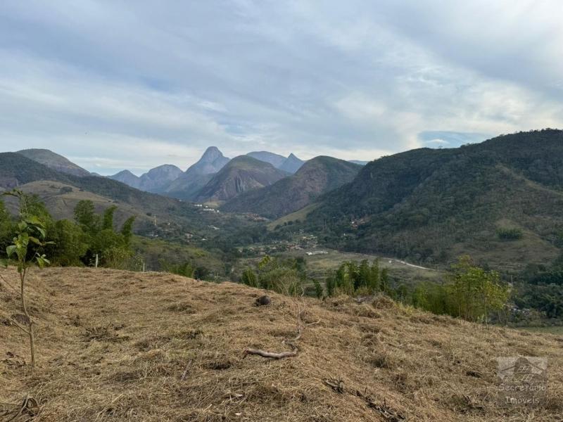 Terreno em Secretário  - Petrópolis/RJ 