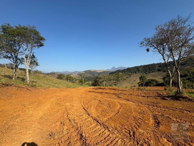 Terreno em Secretário  - Petrópolis/RJ 