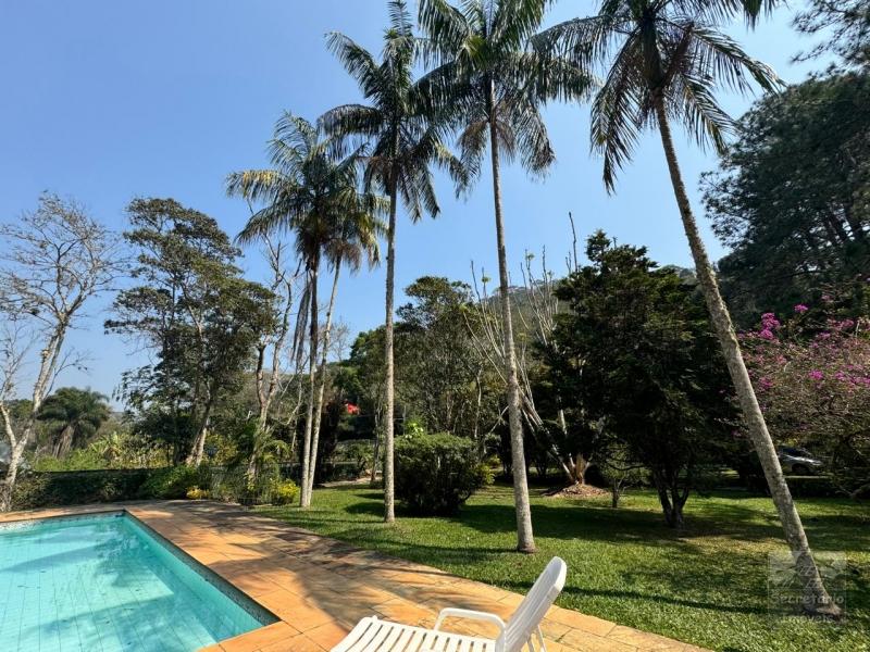 Casas e Sítios em Itaipava  - Petrópolis/RJ  - 7 Quartos