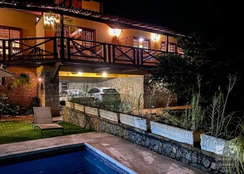 Casas e Sítios em Pedro do Rio - Petrópolis/RJ  - 4 Quartos