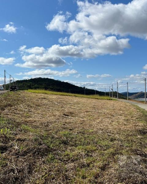 Terreno em Secretário  - Petrópolis/RJ 