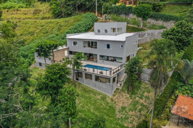 Casas e Sítios em Itaipava  - Petrópolis/RJ  - 5 Quartos