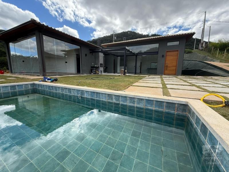 Casas e Sítios em Secretário  - Petrópolis/RJ  - 3 Quartos