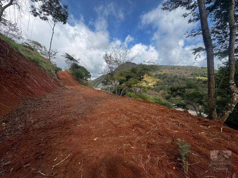 Terreno em Pedro do Rio - Petrópolis/RJ 