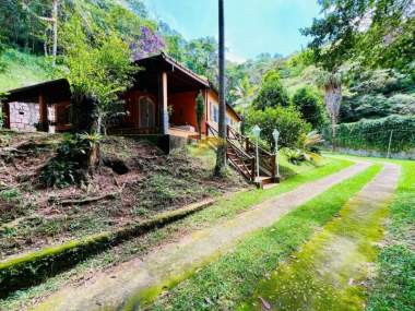 [SEC 3762] Casas e Sítios em Pedro do Rio, Petrópolis/RJ