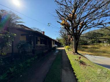 [SEC 1366] Casas e Sítios em Secretário , Petrópolis/RJ