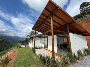 [SEC 3791] Casas e Sítios em Itaipava , Petrópolis/RJ