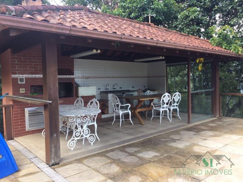 Casa à venda com 6 quartos, 322m² - Foto 5