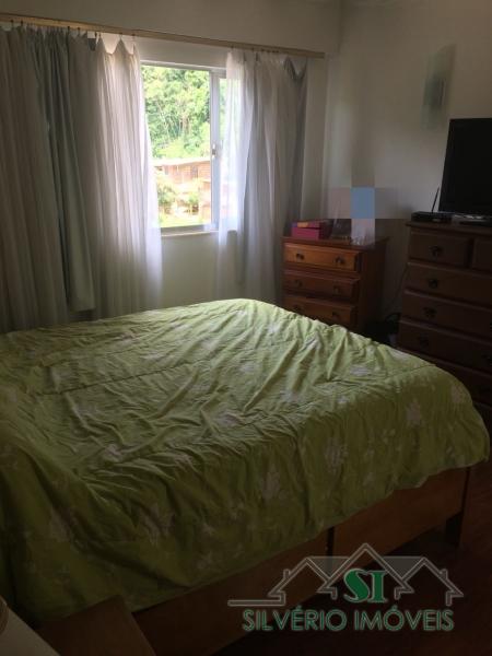 Casa à venda com 2 quartos, 300m² - Foto 15