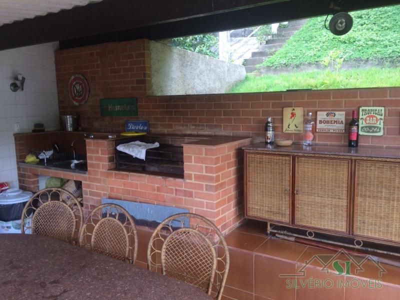 Casa à venda com 2 quartos, 300m² - Foto 8