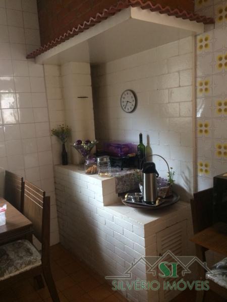 Casa à venda com 2 quartos, 300m² - Foto 13