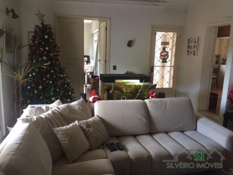 Casa à venda com 2 quartos, 300m² - Foto 6