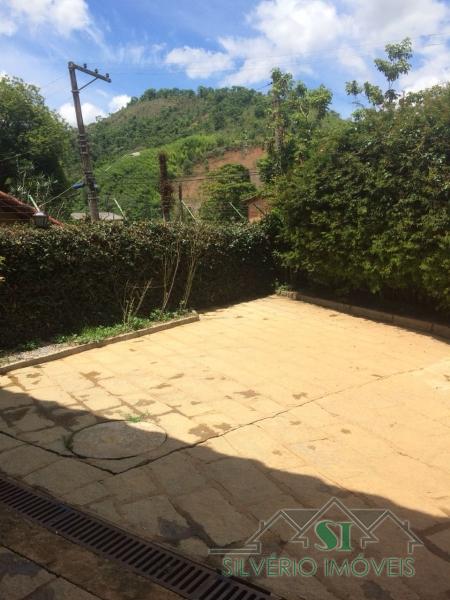 Casa à venda com 2 quartos, 300m² - Foto 11
