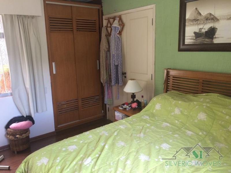 Casa à venda com 2 quartos, 300m² - Foto 18