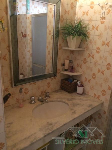 Casa à venda com 2 quartos, 300m² - Foto 19