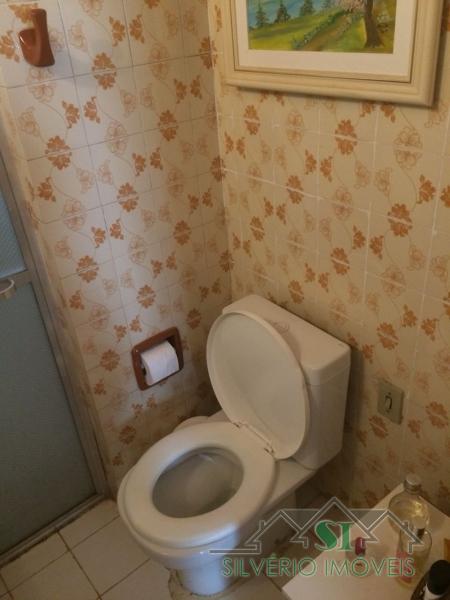 Casa à venda com 2 quartos, 300m² - Foto 20