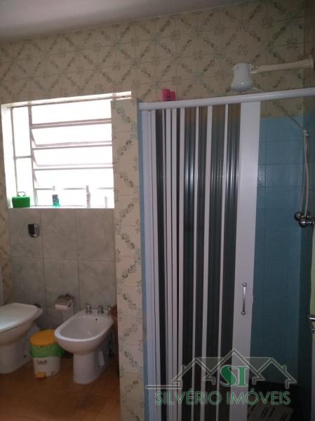 Casa à venda com 5 quartos, 220m² - Foto 20