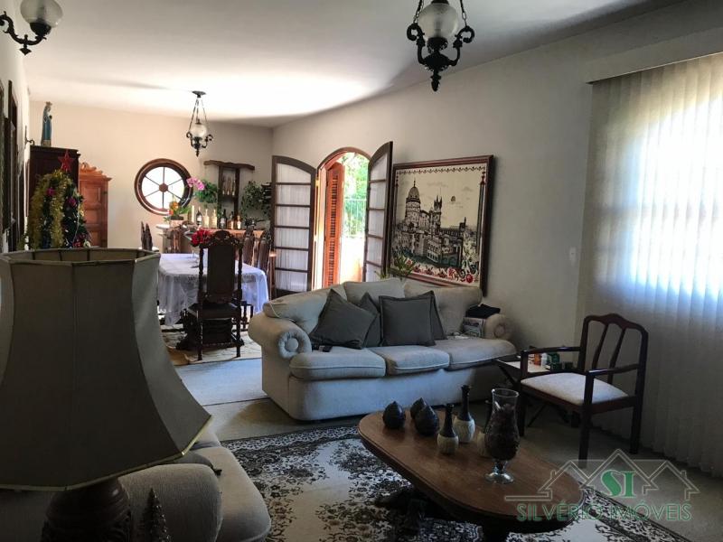 Prédio Inteiro à venda com 6 quartos, 650m² - Foto 12