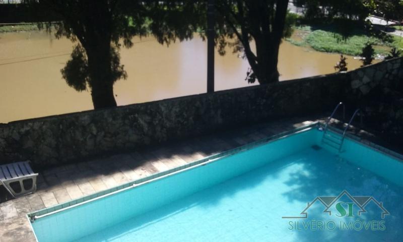 Casa à venda com 4 quartos, 220m² - Foto 5