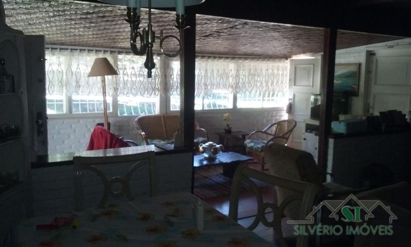 Casa à venda com 4 quartos, 220m² - Foto 19