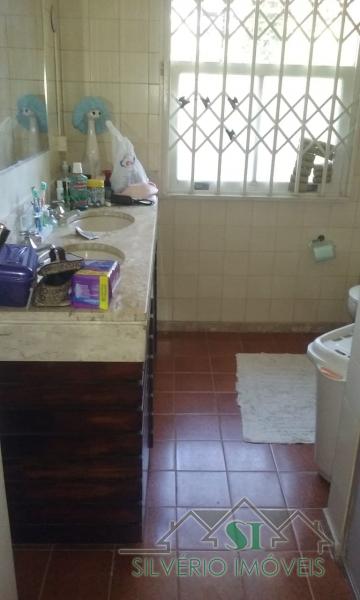 Casa à venda com 4 quartos, 220m² - Foto 21