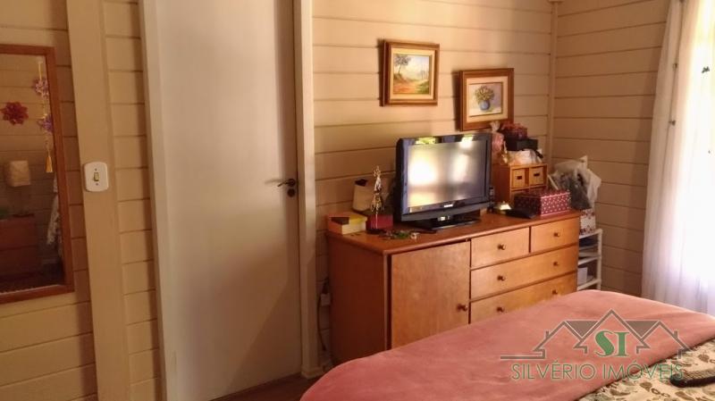 Casa à venda com 3 quartos, 180m² - Foto 3
