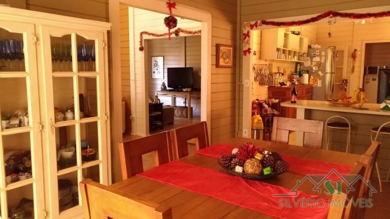Casa à venda com 3 quartos, 180m² - Foto 7