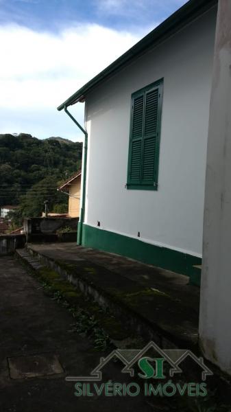 Casa à venda com 3 quartos, 150m² - Foto 11