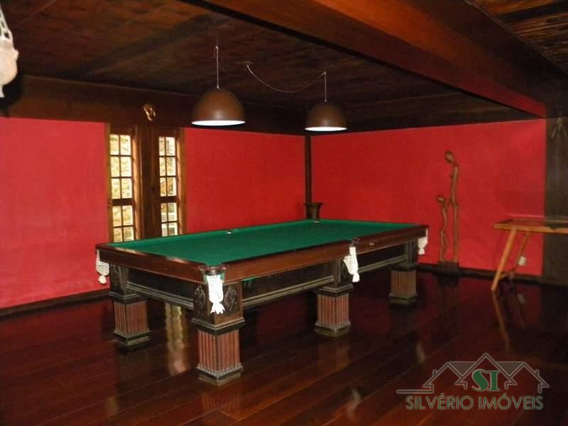 Casa à venda com 7 quartos, 300m² - Foto 26