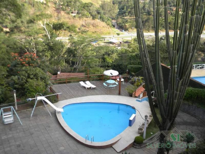 Casa à venda com 7 quartos, 300m² - Foto 33