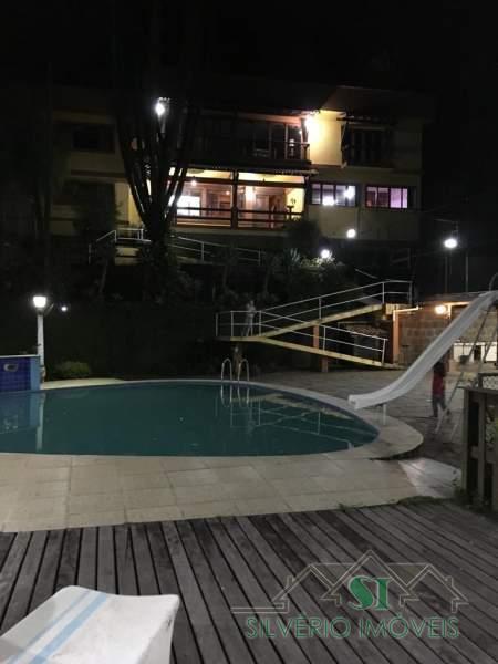 Casa à venda com 7 quartos, 300m² - Foto 38
