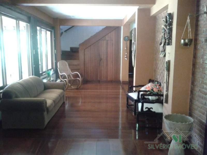 Casa à venda com 7 quartos, 300m² - Foto 41