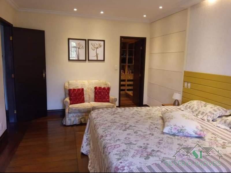 Casa à venda com 4 quartos, 830m² - Foto 15
