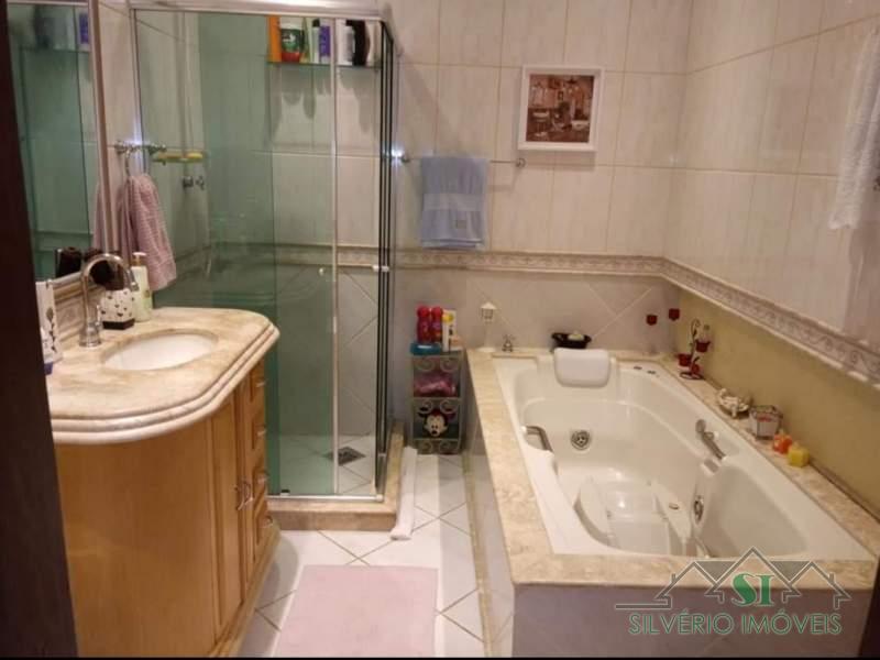 Casa à venda com 4 quartos, 830m² - Foto 29