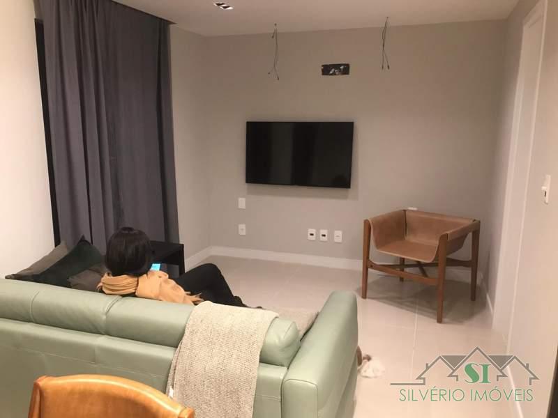 Apartamento para alugar com 1 quarto, 55m² - Foto 1