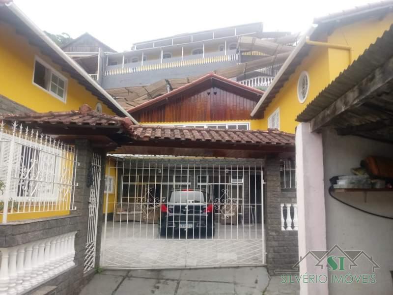 Casa à venda com 12 quartos, 400m² - Foto 3