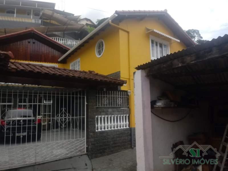 Casa à venda com 12 quartos, 400m² - Foto 2