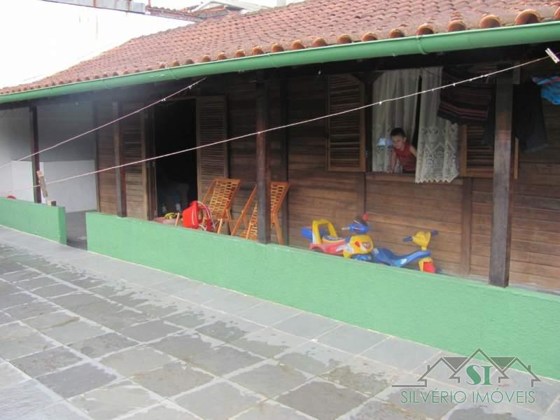 Casa à venda em Mosela, Petrópolis - RJ - Foto 1