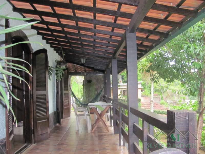Casa à venda com 3 quartos, 300m² - Foto 16