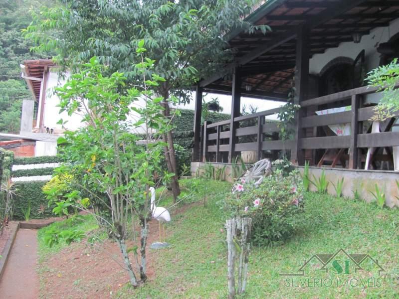 Casa à venda com 3 quartos, 300m² - Foto 4
